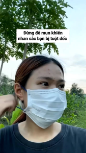 KEM_MỤN_SÂM_SEOUL QUEENIE_SKIN 10G( tặng kèm serum ) giúp ngăn ngừa mụn hết mụn loại bỏ mụn và giảm thâm hoàn toàn thu nhỏ lổ chân lông làm sáng da .( mỹ phẩm Queenie Skin chính hãng )
