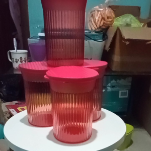 TUPPERWARE FAMILY MATE 1PCS/ECER UK 630ML