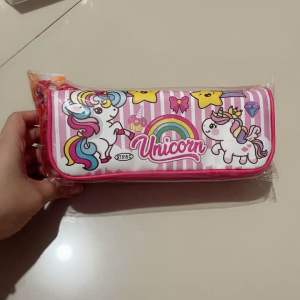 Tempat Pensil Sleting Star Manik BD 931-01