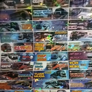 1LEMBAR STIKER BUS BASURI BAHAN HOLOGRAM MURAH ANTI AIR ISI 48KOTAK / LEBIH BAGUS TIDAK AKAN LUNTUR / BAHAN DIJAMIN BERKUALITAS