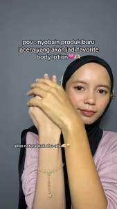 LACERA Glow & Scent Body Lotion – Lotion 15X Whitening Moisturizer and UV Protection|Lacera Body Lotion 250ml With Uv Filter Lotion Mencerahkan dan Melembabkan kulit memudarkan bintik hitam