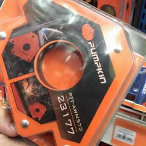 PUMPKIN แม่เหล็กจับฉากลูกศรจักรแท่นเชื่อม 5 นิ้ว 75 Lbs รุ่น 23177 สำหรับงานเชื่อมและงานก่อสร้าง PTT-AWM575