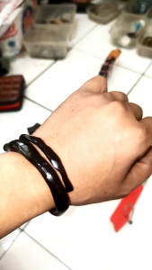 Gelang Akar Bahar Hitam Papua Berkualitas Super