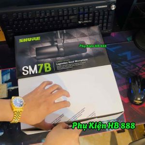 (TẶNG HIFI DYNAMIC Q2 PREAMP +28dB VÀ DÂY CANON 2 mét) Micro Shuree SM7B phòng thu - Mic SM7B Thu Âm Livestream hát chuyên nghiệp bảo hành 3 năm