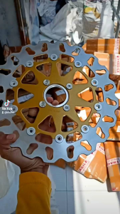 PLENDES CAKRAM ADAPTOR CAKRAM YAMAHA RX KING RXK RXS JUPITER FIZ R PNP PIRINGAN DATAR ATAU FLAT SET BAUT L STAINLESS STENLIS 4 BIJI PNP SEMUA MOTOR YAMAHA