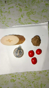 Apat Na pangontra Pang laban sa masasamang Spirito at Mabisang pang pa swerte at pang pa amo