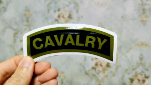 สติ๊กเกอร์ตราทหาร ทหารม้า Cavalry บั้ง ยศ สัญลักษณ์ทหารม้า กันน้ำได้ เนื้อเหนียว เคลือบUV ทนแดด ทนฝน สีสันสดใส ติดตั้งง่ายเช็ดล้างทำความสะอาดได้ เหมาะกับงานภายใน และกลางแจ้ง ใช้ประดับแก้วน้ำ กระติกน้ำ กระเป๋าเดินทาง รถกระบะ กระจก ประตู หน้าต่าง มอเตอไซด์