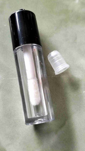 Combo 10 vỏ đựng son kem mini có nút chặn tiện lợi
