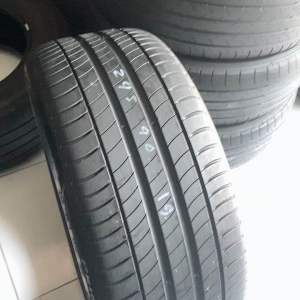 Ban Mobil Ukuran 245 40 Ring 19 Berkualitas Tebal Tubles Layak Pakai Kondisi Second