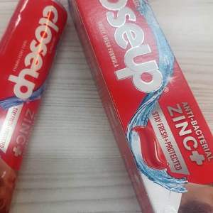 Closeup tripple Fresh Formula toothpaste