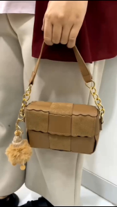 Tya Bag Store - Tas Selempang Wanita Free Gantungan Boneka 8354