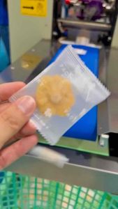 สับปะรดอบแห้ง สับปะรดภูแล แคลต่ำ ไฟเบอร์สูง ทานเล่นได้ทุกวัน (ห่อ 15/30 ชิ้น)