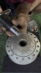 ตัวดูดลูกปื่นล้อรถมอเตอร์ไซค์ ถอดเเบบไม่ต้องเชื่อม(ตัวเดียวใช้งานได้2อย่าง)คุ้มสุดๆ แน่นแค่ไหนก็ออกหมด[มีงาน2เกรดให้เลือก]ใช้งานได้เหมื่อนกันหมด