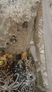 Kebaya ekor full payet LD 110