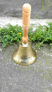 Bel Lonceng Kuningan Klinting Es Tangkai Kayu Besar 1 Pcs