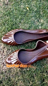 SEPATU WANITA FLAT TANPA HAK PORTO OVO
