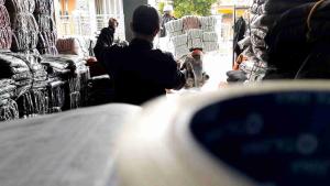 Sweater Hoodie Polos Jaket Sweater Hoodie Cewe