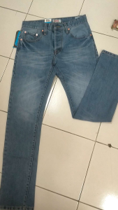 Celana Jeans Panjang Pria: Merk & Tips Memilih