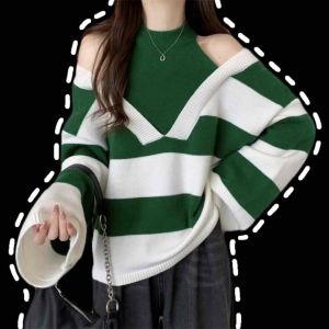 เสื้อไหมพรมเปิดไหล่ทรง Oversize - อก 34-50 ซม