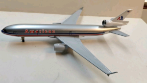 20 cm or 8 inches American Airlines MD-11 Diecast Airplane Collection with Landing Gears and Display Stand Collectibles