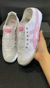 รองเท้าผ้าใบ( ผ้าไม่มีเชือก) รองเท้าผู้หญิงและผู้ชาย น้ำหนักเบาใส่สบาย