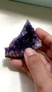 Amethyst Cluster - KD26 💜 48 กรัม หินธรรมชาติ หินสะสม น้ำหนัก นอกจากนี้ ผลึกอเมทิสต์ หินสีม่วง