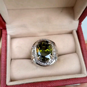 Cincin Batu Green Peridot Mewah