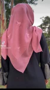 Hijab Segiempat Pita Coquette Bordir Ribon Paris Premium