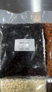 WHITE CHOCOLATE CHIP / PUTIH COKLAT CHIP BAKING CHOCOLATE CHIP UNSWEETED ( Halal ) Repacking Pack 250g / 500g / 1kg