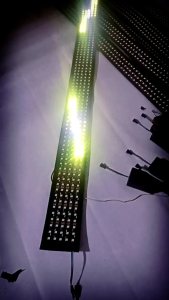 STROBO KACA DEPAN RUNNING TEXT 5 BARIS WI-FI FULL VERSI 50 ANNIMASI (bisa atur tulisan via hp)