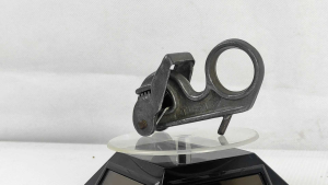 ตัวหนีบผ้าใบ อลูมิเนียม คลิปหนีบผ้าเต็นท์ ตัวดึงผ้าใบ ผ้าเต้นท์ ผ้าทาร์ป