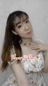 Kalung Crystal Acrylic: Kenali Desain Floral dan Keindahannya