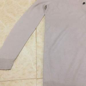 (สินค้ามือสอง)เสื้อคลุมแขนยาว ฟรีไซส์ สีครีม เสื้อแขนยาวไหมพรม เสื้อแขนยาวผู