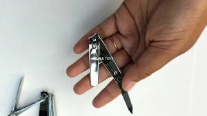 12 pcs gunting kuku tanggung merk 777 three seven