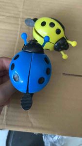 Chuông xe đạp cho bé kêu to màu sắc dễ thương hình mũ/ bọ rùa