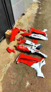 Cover Body Yamaha F1zr marboro Fullset body Halus Ser Striping set f1 Fizr fiz r F1z R