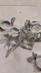 Ring angsa/ring bebek pompa sprayer swan kaleng