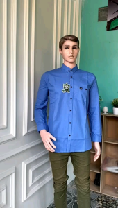 Kemeja Pria Nyaman & Elegan: Desain Formal Untuk Acara