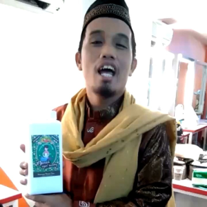 Mamah Super Laundry: Pelicin & Pewangi Pakaian Praktis