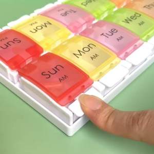 ตลับยารายสัปดาห์ 14 ช่อง 7 วัน ตลับใส่ยา กล่องเก็บยา กล่องแยกยา - รายวัน รายคำ ถอดแยกได้ กดได้