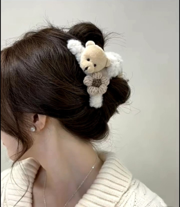 Jepit Rambut Kupu kupu model Korea Bulu Pom Pom/Jedai Rambut Model Korea Murah/Jepit Rambut Cakar Kiyowo/Aksesoris Rambut