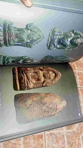 หนังสือพระกรุเมืองลพบุรี(เล่มใหญ่)