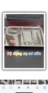 Bộ dụng cụ y tế gia đình cơ bản - 1 khay inox 17 x23 1 nhíp 14 không mấu 1 kéo 16 nhọn 1 panh 16 thẳng không mấu 1 hộp gòn inox đúc Φ7.5