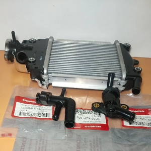 Radiator Assy & Thermostat & Pipa Sambungan Selang untuk Honda Vario 125 & 150