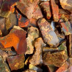 Desain Batu Trenggalek Unik & Motif Multicolor