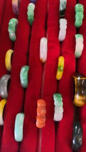 Nhẫn đá cẩm thạch may mắn tài lộc