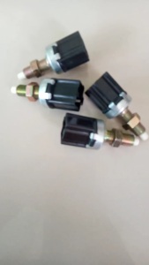 SWITCH REM/ SWITCH STOP TOYOTA KIJANG YARIS VIOS ORIGINAL HARGA 1 PCS