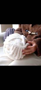 2cm Super Thick Ice Line Extra Thread DIY Chunky Hand-knitted  Thickness Blanket Cushion Soft Warm Yarn [ 超粗冰条线毛线]