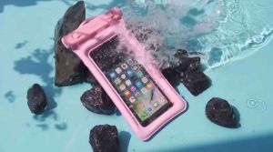 USAMS US-YD011 IP68 Waterproof Phone Bag 6.7 Inch Transparent Swimming Case with Lanyard for Mobile Phones