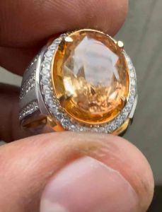 Batu Sherry Topas Natural: Berat & Ukuran 5.79 CT & 12.85x9.49x5.64mm